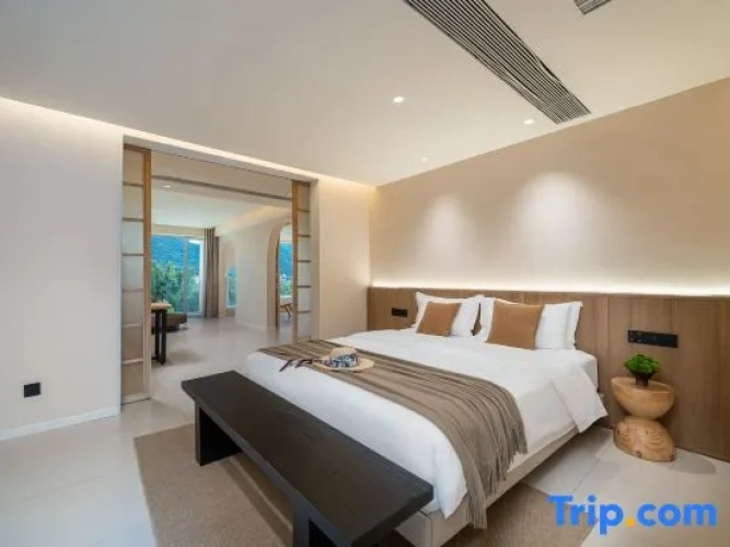 2 Bedrooms Grand Family Suite with balcony