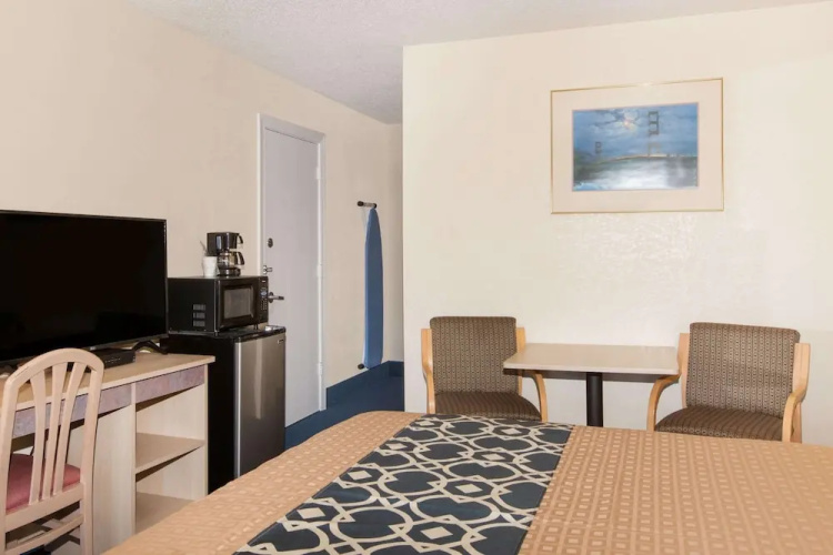 Travelodge Los Banos CA