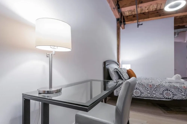 3 Bedrooms Apartment