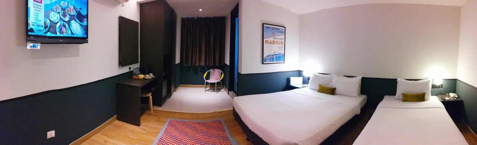 Superior Triple room
