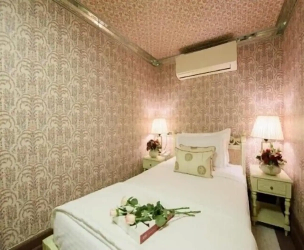 Deluxe Single room