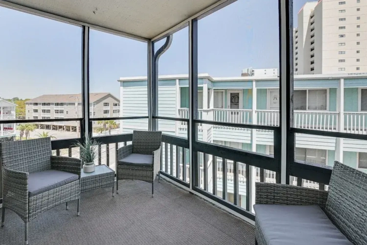 2 Bedrooms Apartment with balcony