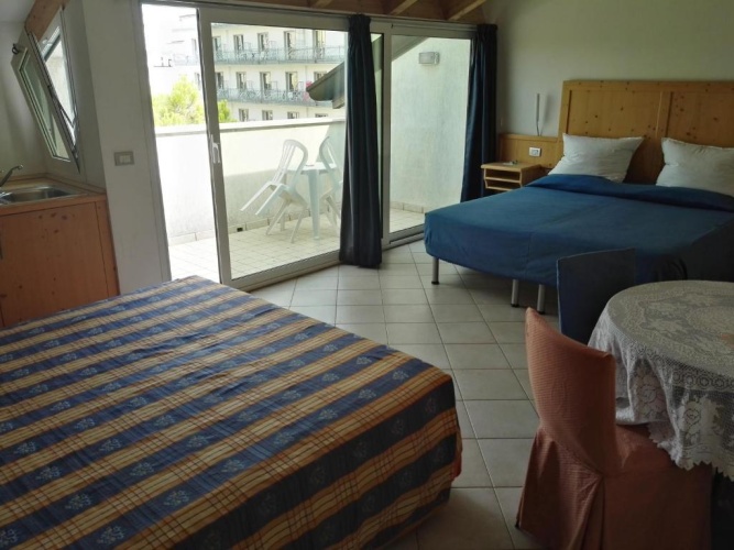 Deluxe Quadruple room