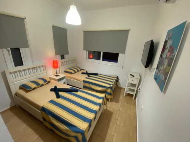 2 Bedrooms Cottage