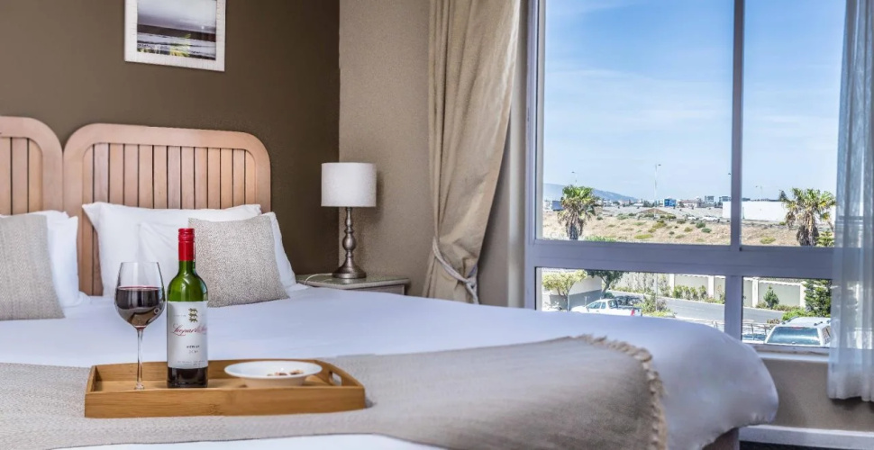 Leisure Bay Luxury Suites