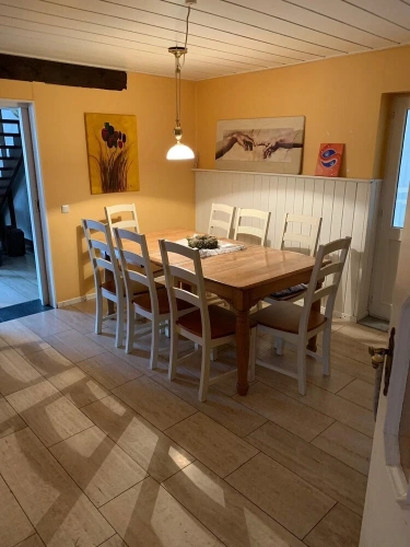 Sextuple Cottage