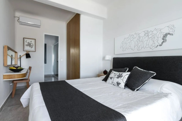 Amaze Suites