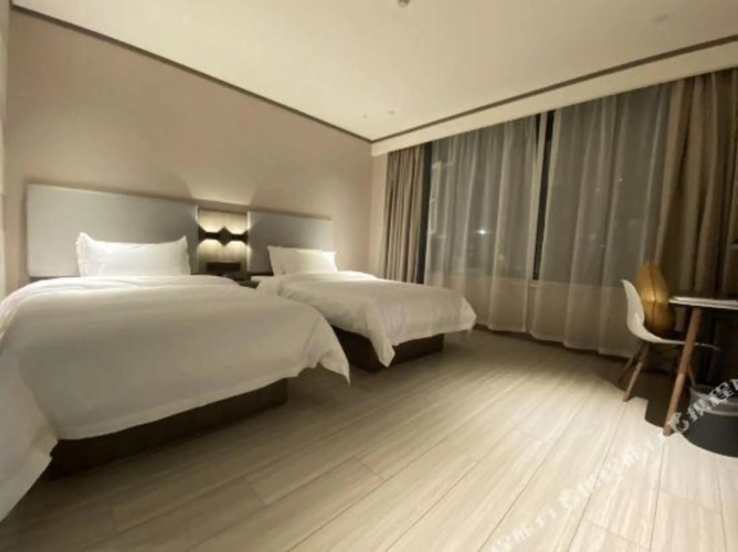 HanTing Hotel (Xinjiang Jiangzhou Avenue)
