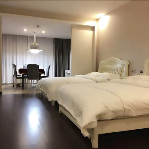 Yueliangwan Hotel