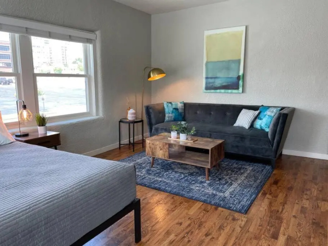 Boutique Apartment in Downtown