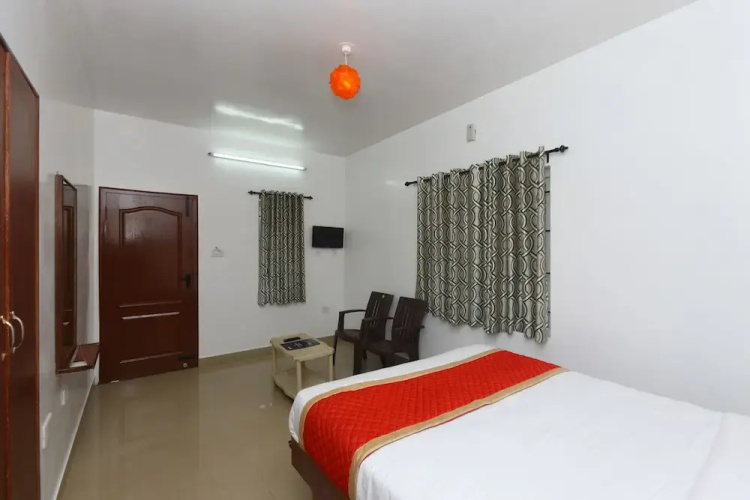 Oyo Homes 070 Conoor Road