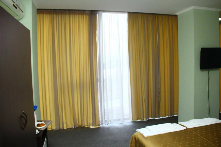 Hotel Shine on Guramishvili