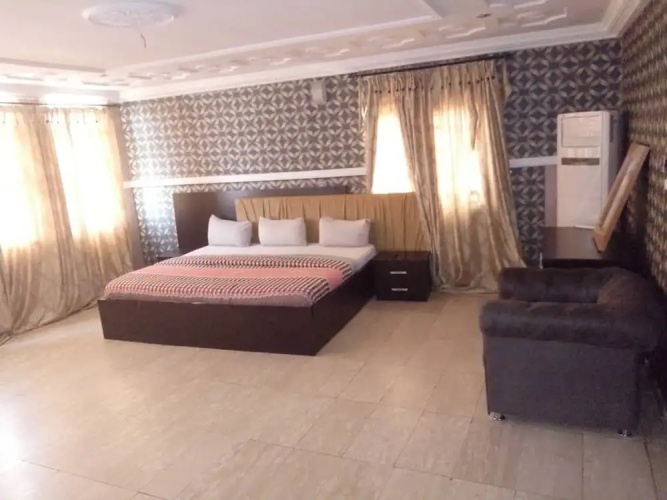 Brentwood Hotel