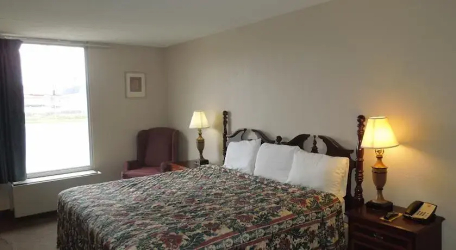 Super 8 Motel - Springfield