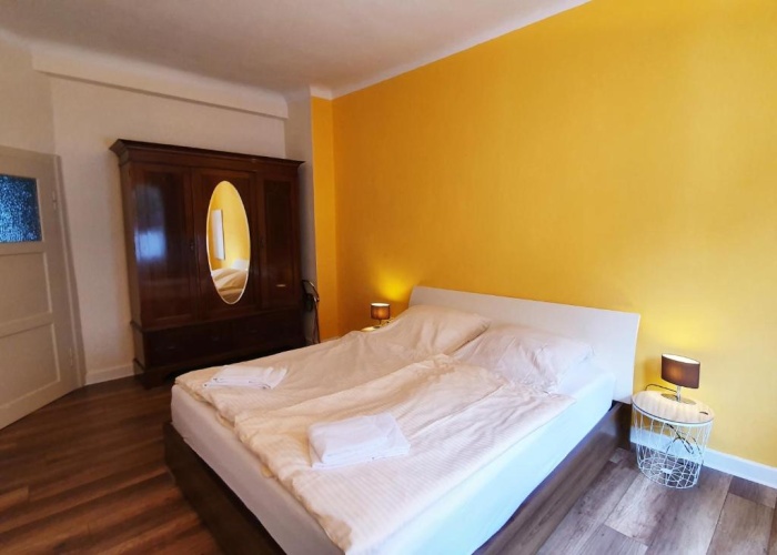 2 Bedrooms Apartment