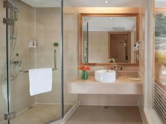 Vienna Hotel Shenzhen Lo Wu Control Point