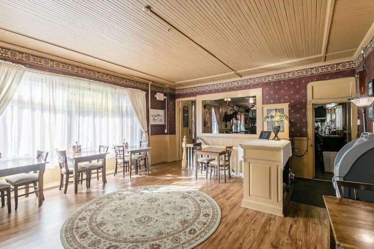 The Naples Hotel