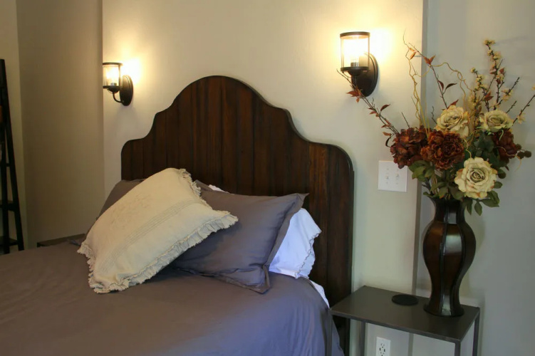The Lindley House