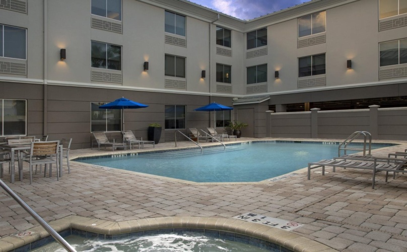 Holiday Inn Express Jacksonville Beach photo 19
