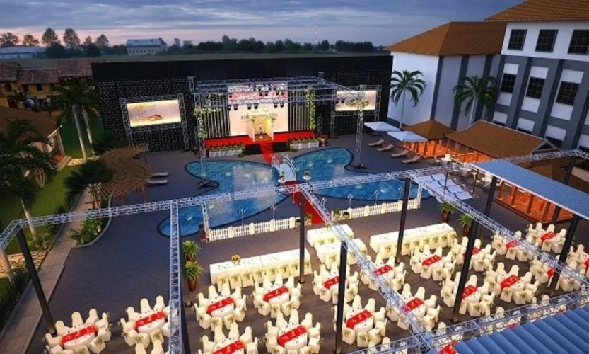 Royce Hotel