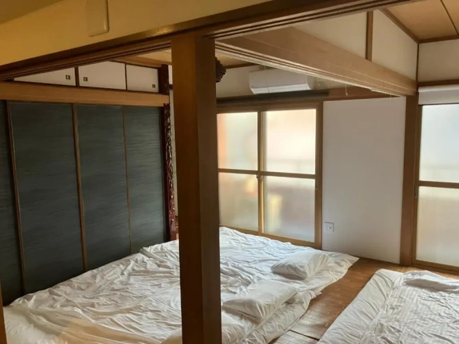 2 Bedrooms Apartment