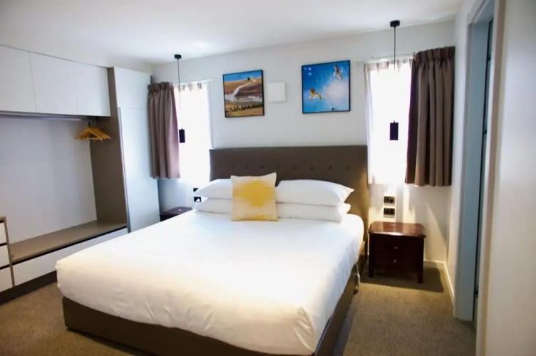 2 Bedrooms Luxury Apartment