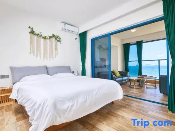Standard Double room with view