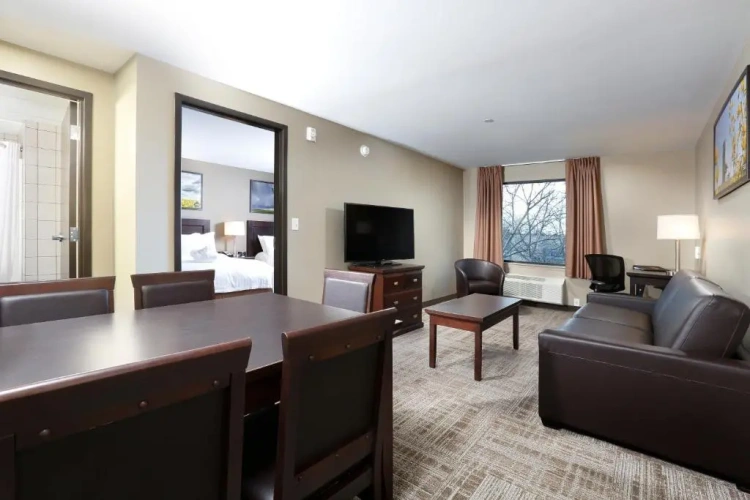 Deluxe Double Suite