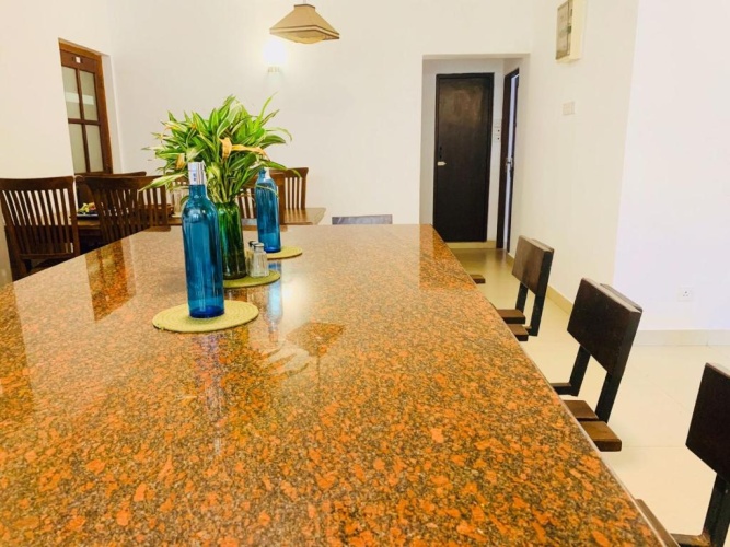3 Bedrooms Apartment