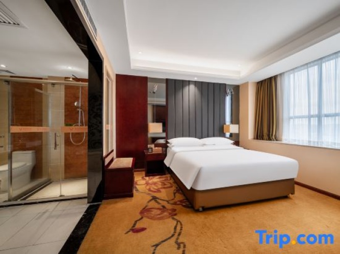 Deluxe Double Suite