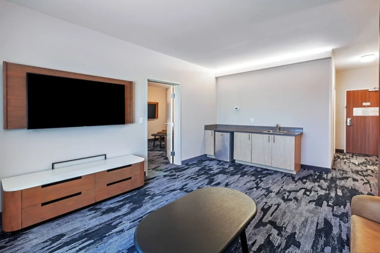 1 Bedroom Suite