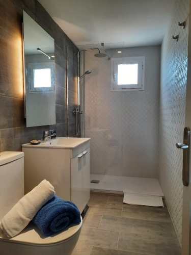 1 Bedroom Apartment with balcony