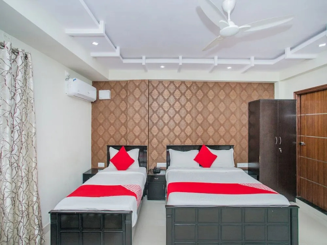 OYO 16455 Amazing  Inn