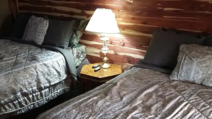 Headwaters Motel
