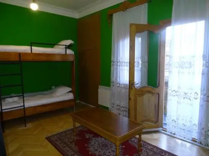 Green World Hostel