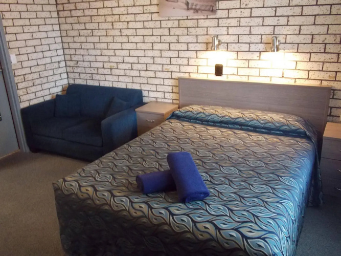 Cowra Crest Motel