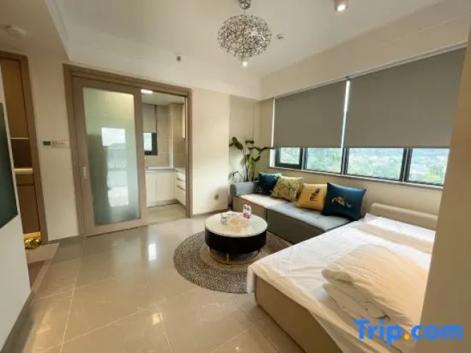 1 Bedroom Suite