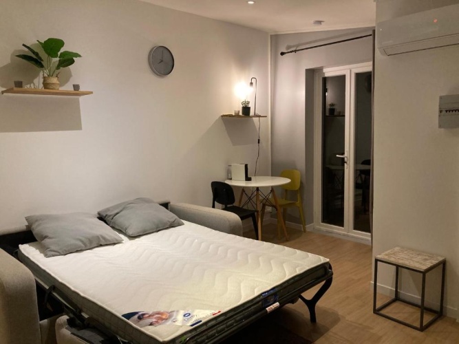 1 Bedroom Apartment