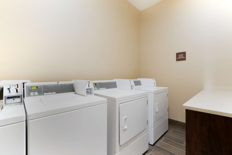 Best Western Plus Moosomin Hotel photo 29