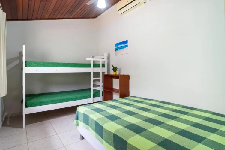 Bh 12: Casa Com Piscina, Perfeita E Bem Localizada!!!