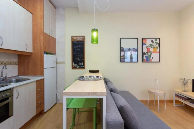 1 Bedroom Apartment