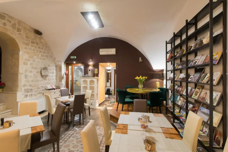 Oro Hotel