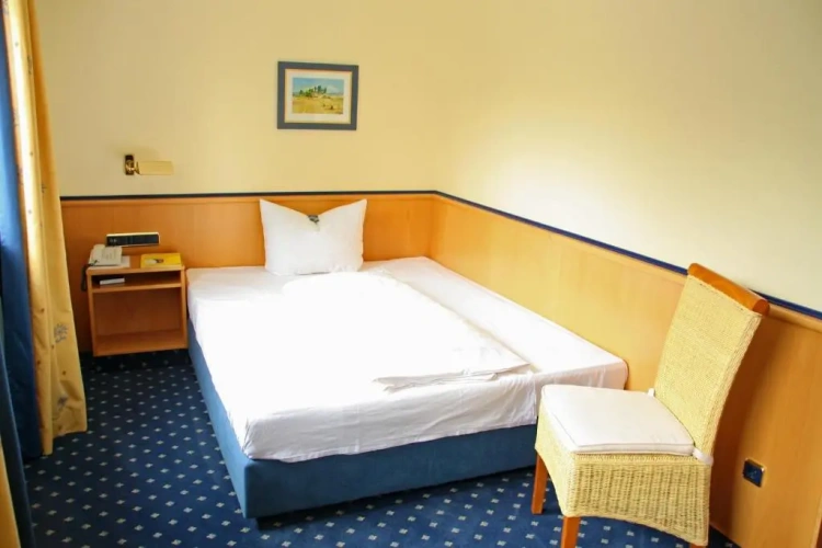 Standard Double room with view