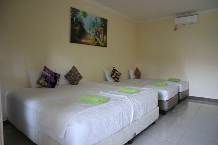 Standard Quadruple room