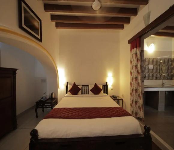 Dumas Guest House