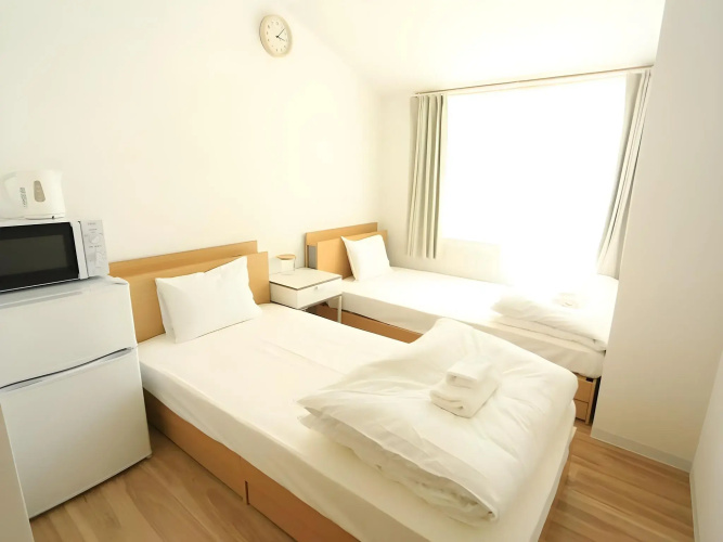 coins hostel tenjin