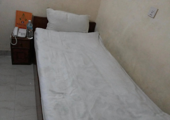 Mandakini Hotel