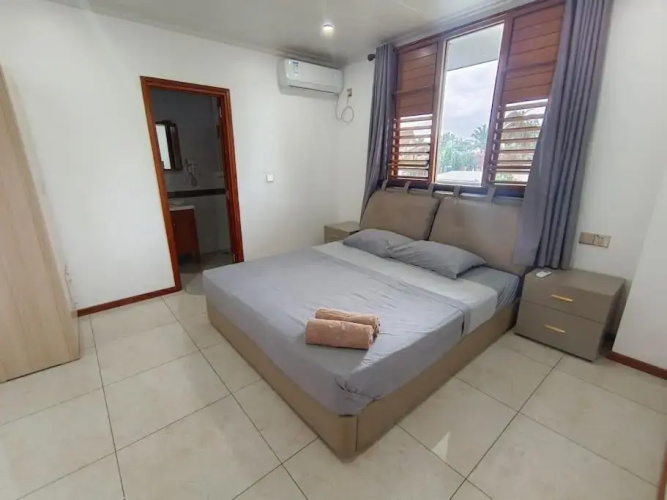 Exquisite 3-Bedroom Unit With Free Parking.