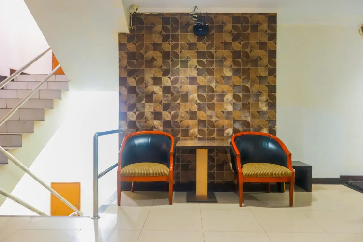 OYO Flagship 3563 New Mg Hotel
