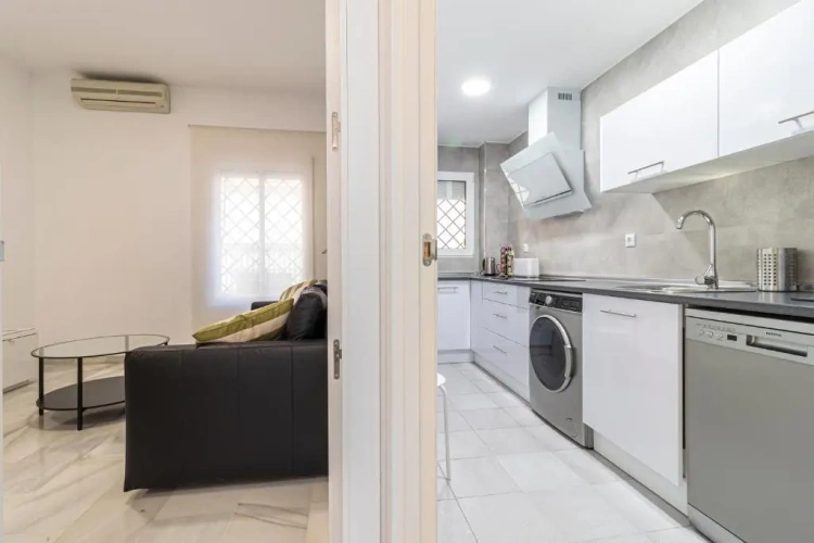 2 Bedrooms Apartment